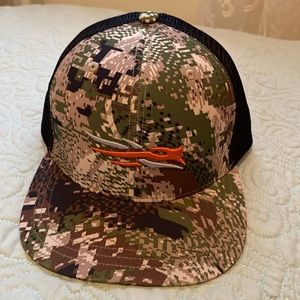 Sitka men’s trucker cap